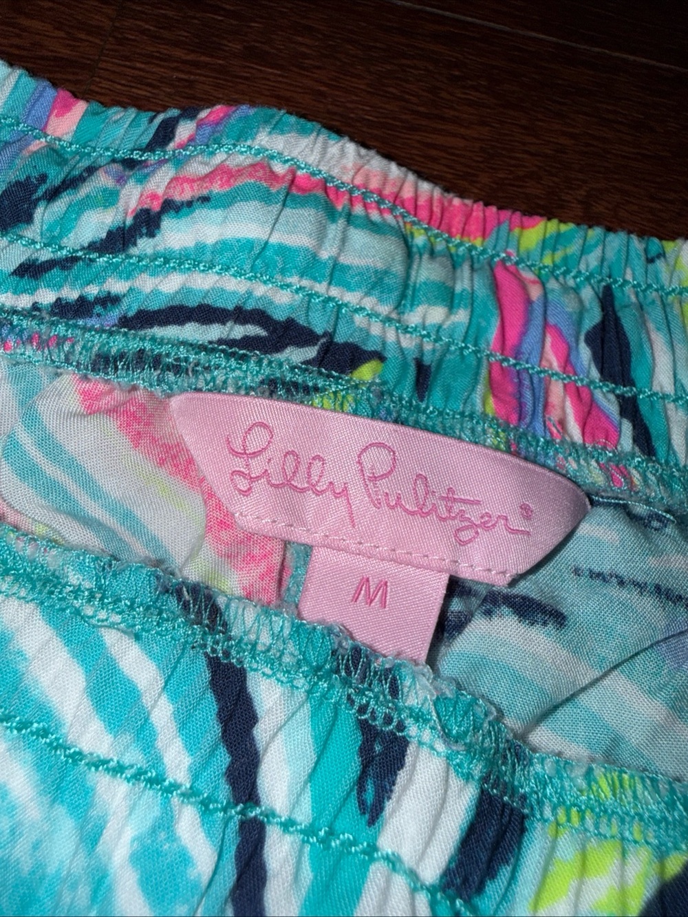 Women's Lilly Pulitzer Katia High Tide Dancing Lady Shorts- Pull On- Size M - Picture 4 of 8